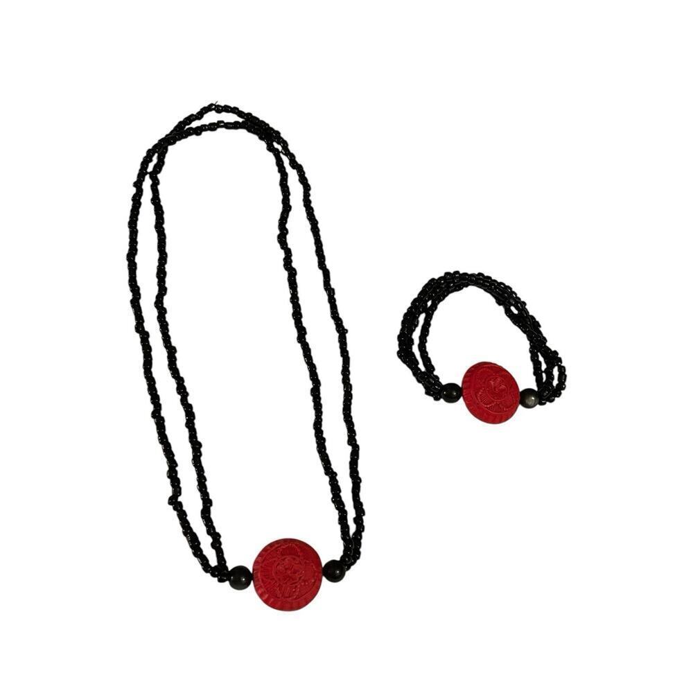 Red Faux Cinnabar Stretch Necklace Bracelet Set Black Onyx Beads - Picture 2 of 7